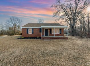 9810 Cross County Rd, Mineral, VA 23117