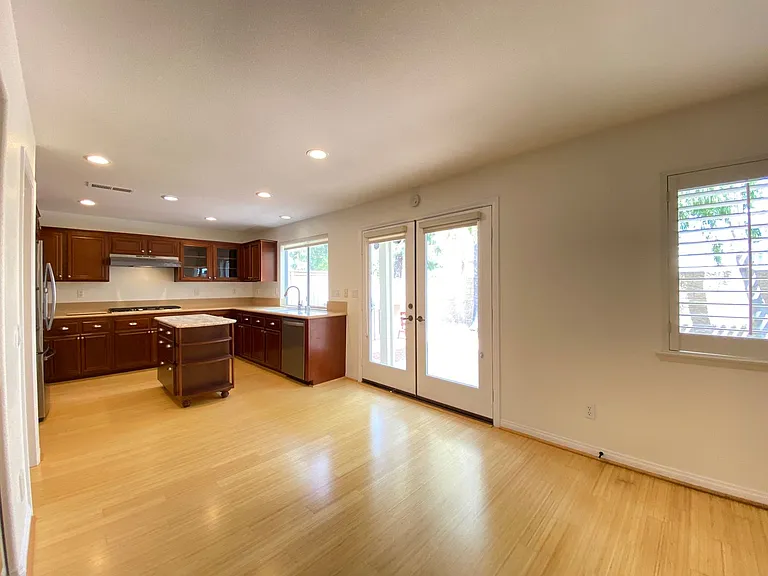 393 Spring Canyon Way — Photo 24