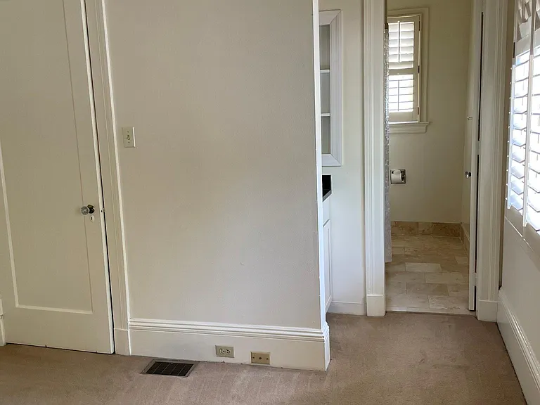 7014 Saint Charles Ave #E — Photo 8