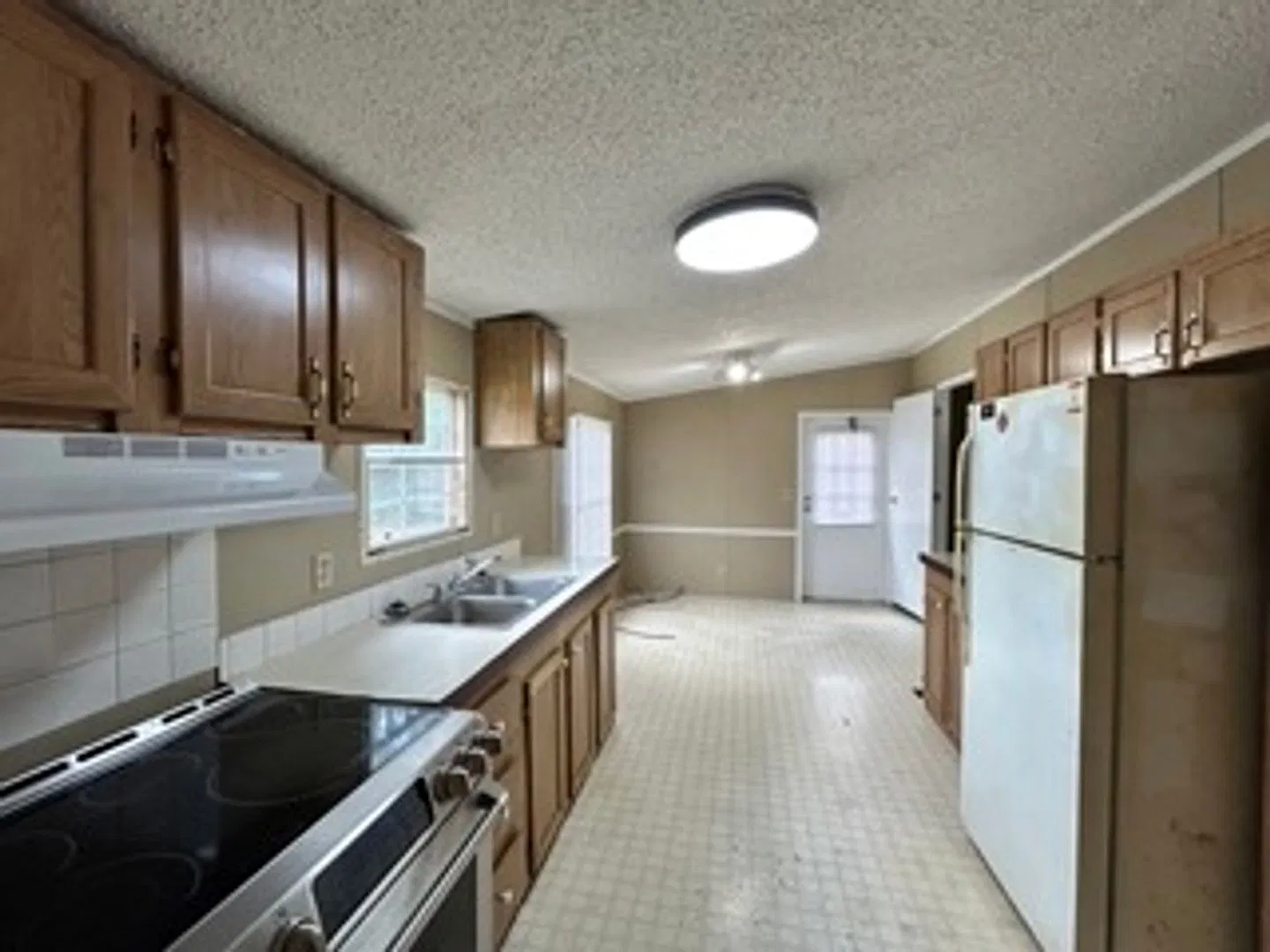 3 Bed 2 bath home for rent — Photo 2