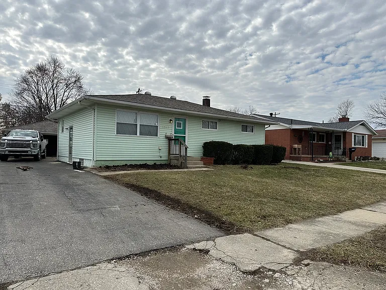 2593 Spaatz Ave — Photo 1