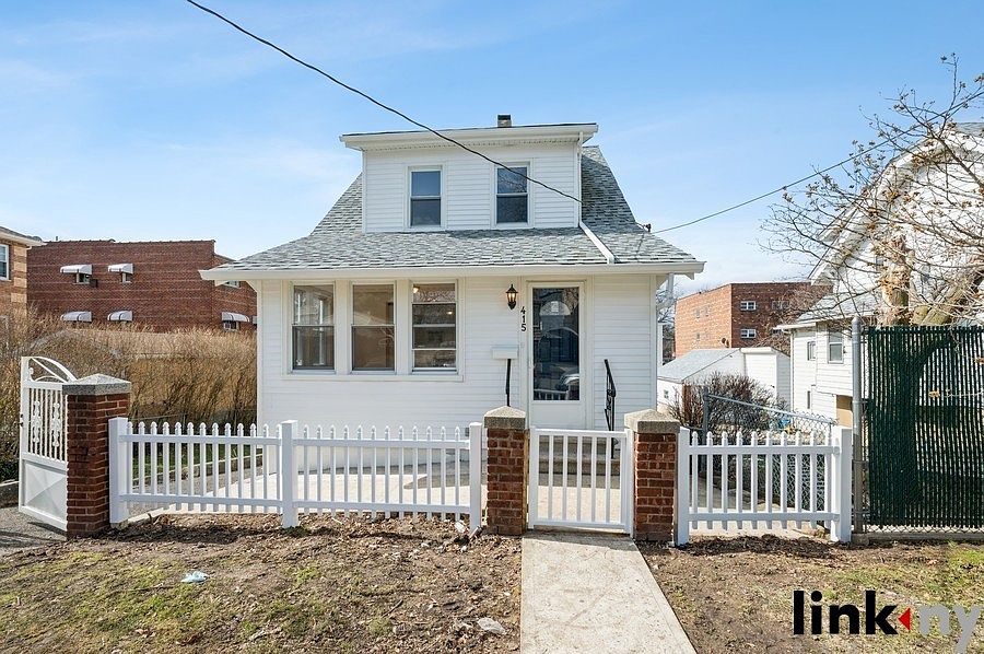 1st image of 415 Quincy Ave
