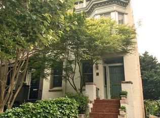 208 12th St SE, Washington, DC 20003