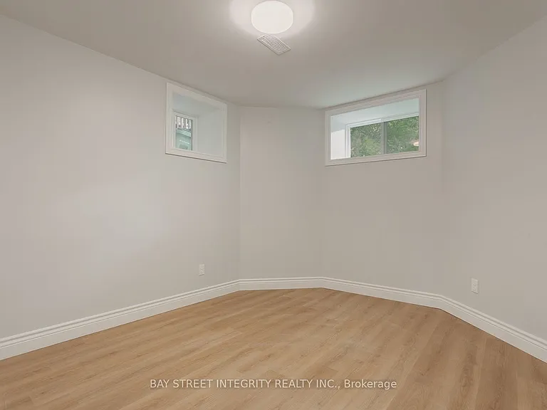 459 Palmerston Blvd #LOWER — Photo 7