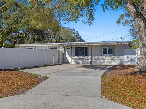 11083 106th Ave, Seminole, FL 33778