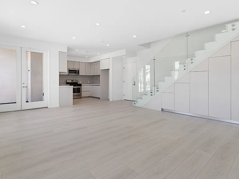 11727 Kiowa Ave — Photo 30