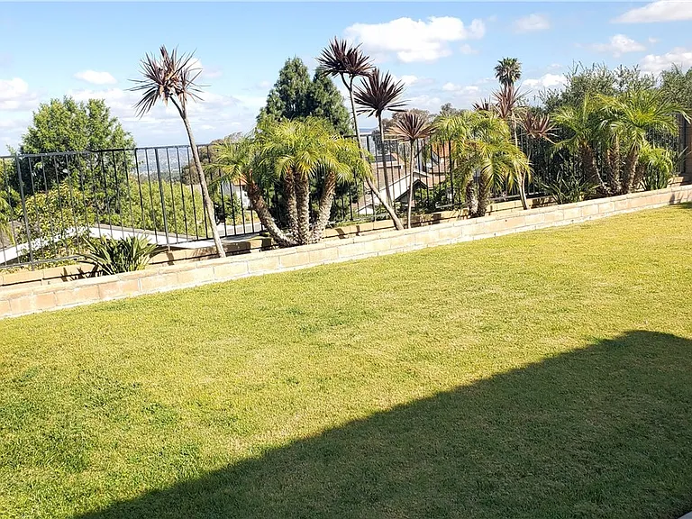 1030 S Rimwood Dr — Photo 3