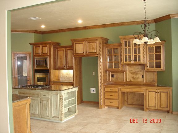 Kitchen & Breakfast Rm