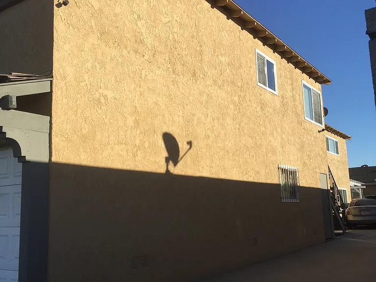 1350 Torrance Blvd #D — Photo 2