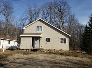 867 Woodruff Dr, Stanton, MI 48888