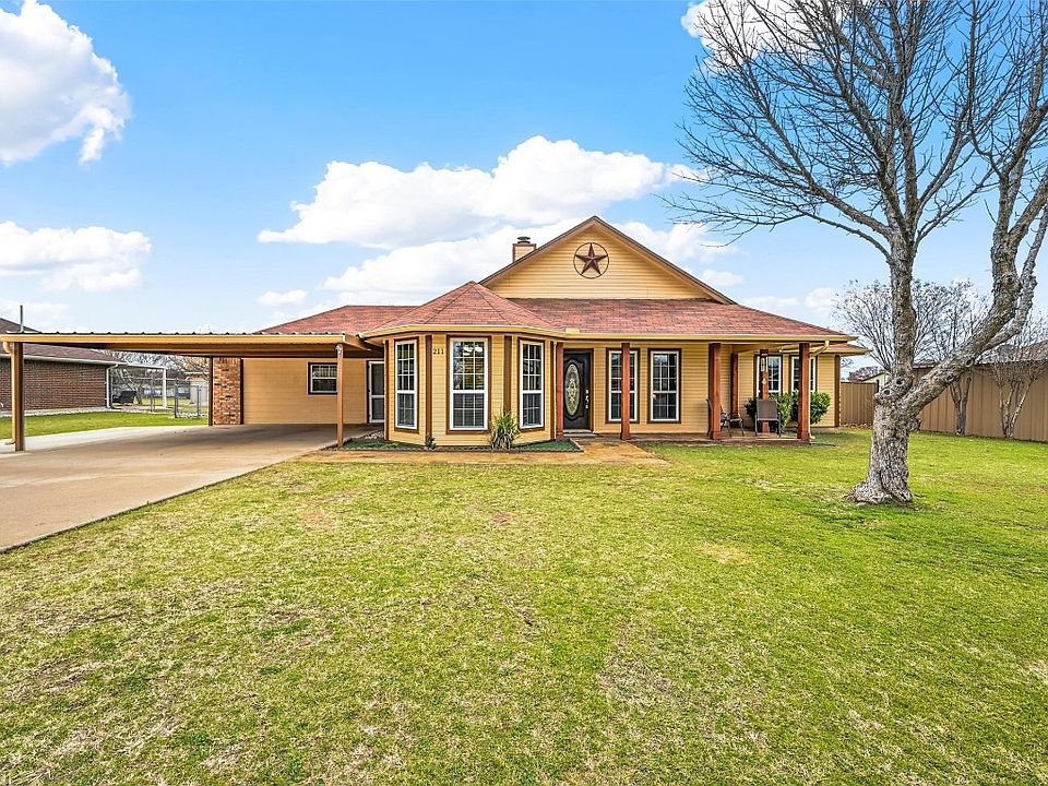 1st image of 211 Janis Ln