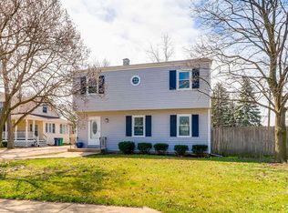545 W Woodland Ave, Lombard, IL