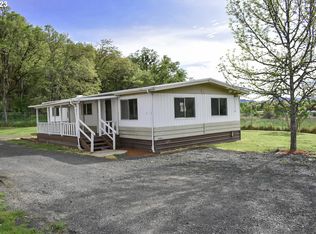 218 NE Peggy Ave, Roseburg, OR 97470