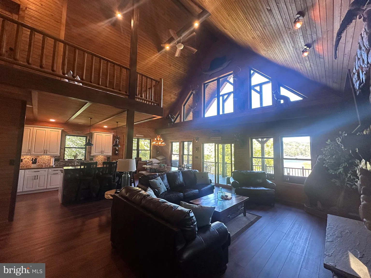 4 bed, 3.0 bath, 3005 sqft, $2,600 — Photo 3