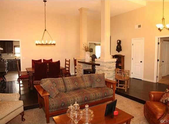 4th image of 6391 Onyx Ave