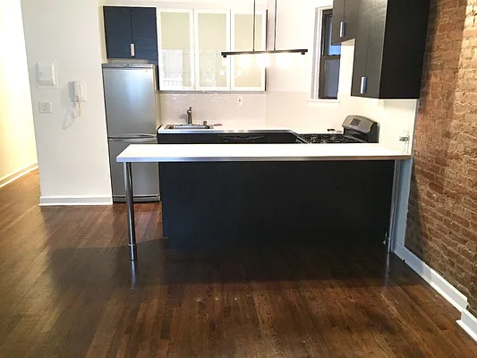 Rented by Level Group | media 12