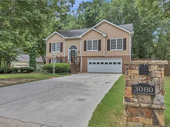 3080 Dove Chase Ct, Snellville, GA 30039