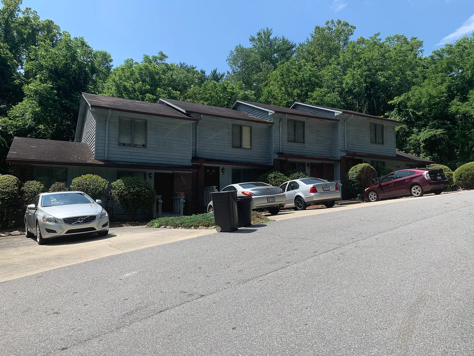 8202 Terra Dr — Photo 1