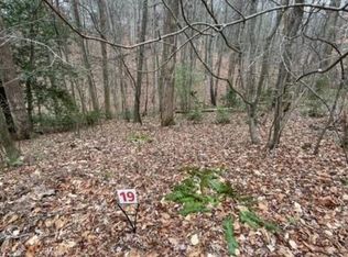 19 Woods Haven Ln, Stuart, VA 24171