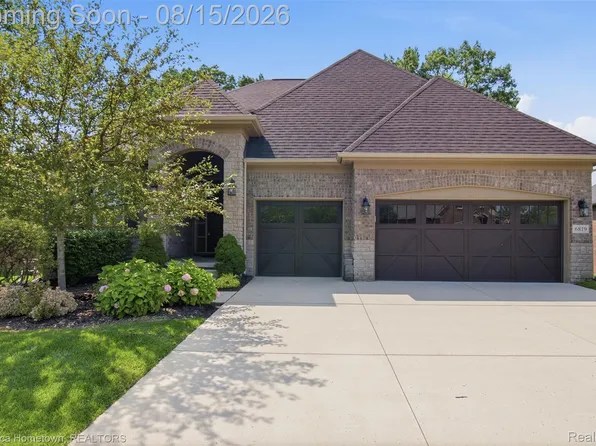6819 Heirloom Cir, West Bloomfield, MI 48322