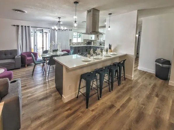 3113 Black Forest Dr, Las Vegas, NV 89102