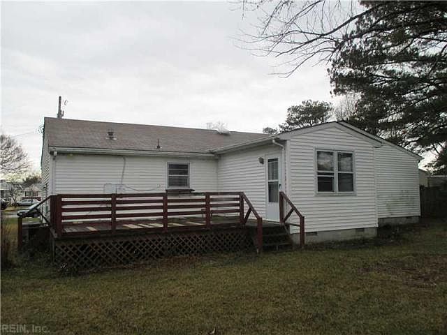 2nd image of 8000 Arrowwood Ct #8000