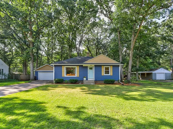 344 4th Ave, Holland, MI 49424