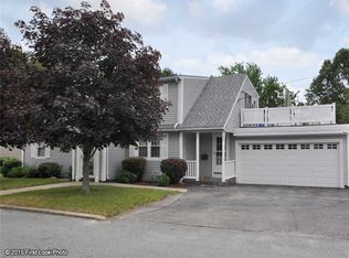 40 Ruskin St, Cranston, RI 02920