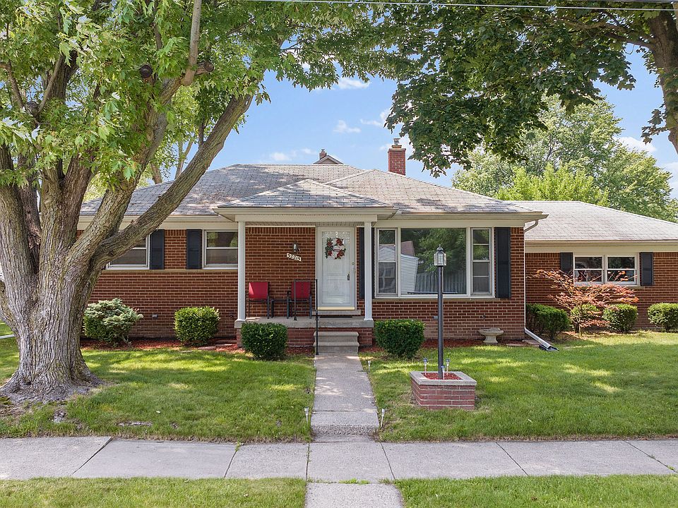 1st image of 32215 Solon St