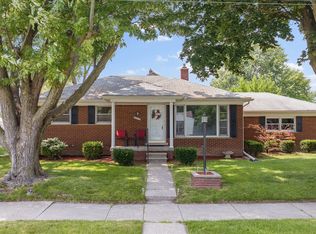 32215 Solon St, Roseville, MI 48066