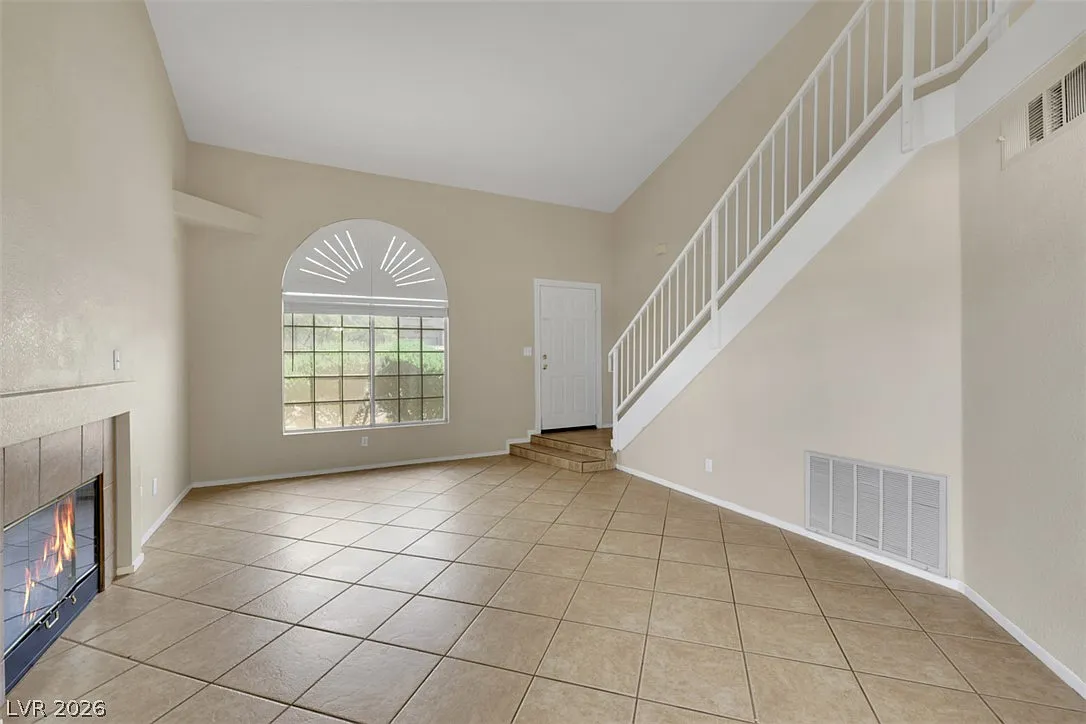 2 bed, 2.5 bath, 1287 sqft, $1,775 — Photo 2