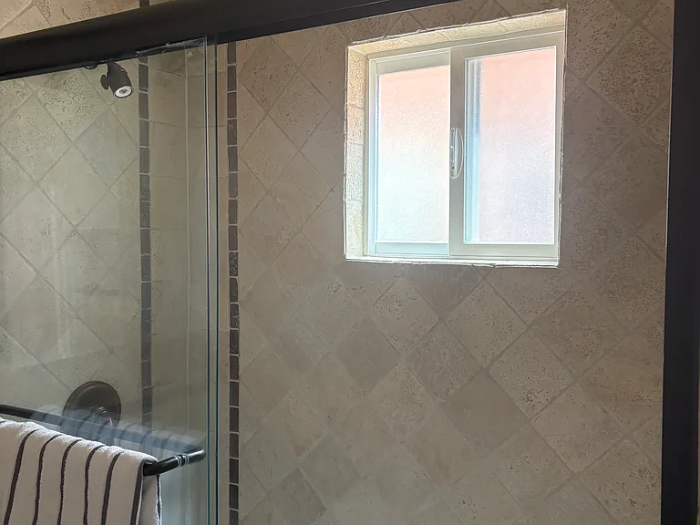 130 Covina Ave — Photo 15