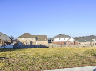 9322 Millicent Ct, Newburgh, IN 47630