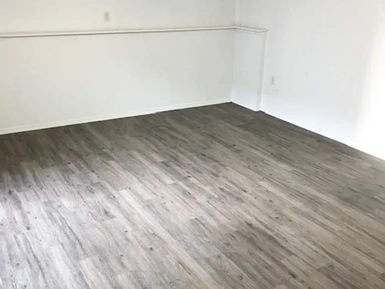 1 Russian Olive Dr — Photo 11