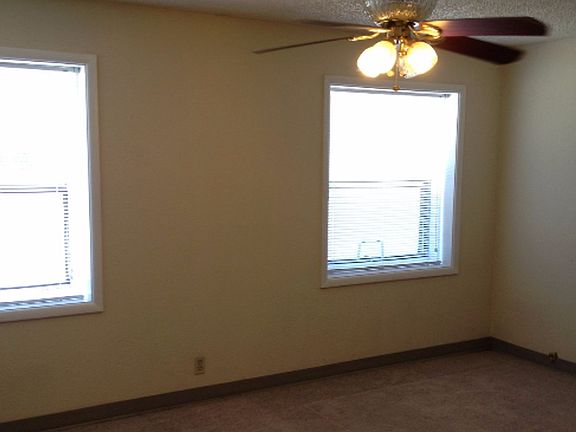 2nd image of 412 E North Bend Way #10312047