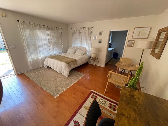 3rd image of 841 6th St #A