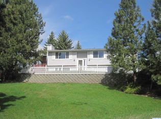 403 4th St, Albion, WA 99102