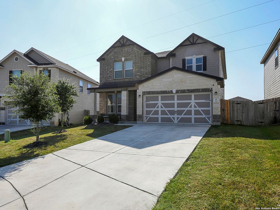 1st image of 742 ANTHEM LN