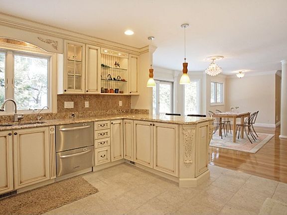 KITCHEN INTO DINING AREA