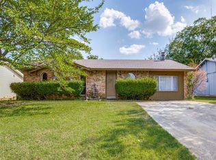 116 Cooper St, Cedar Hill, TX 75104