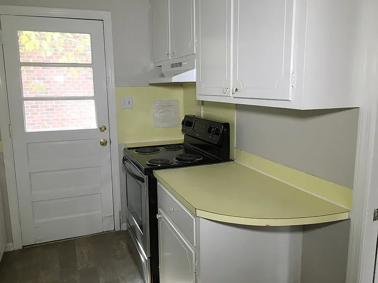 7 Doughty St #H — Photo 5