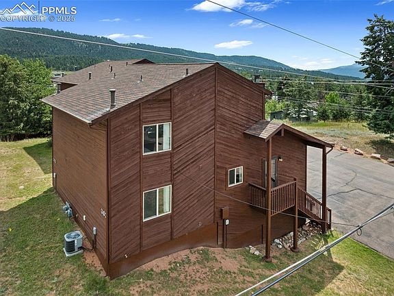4th image of 303 E Lake Ave