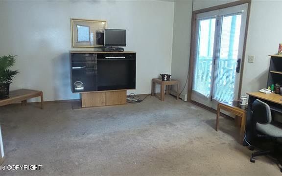 5th image of 1018 Dogwood St