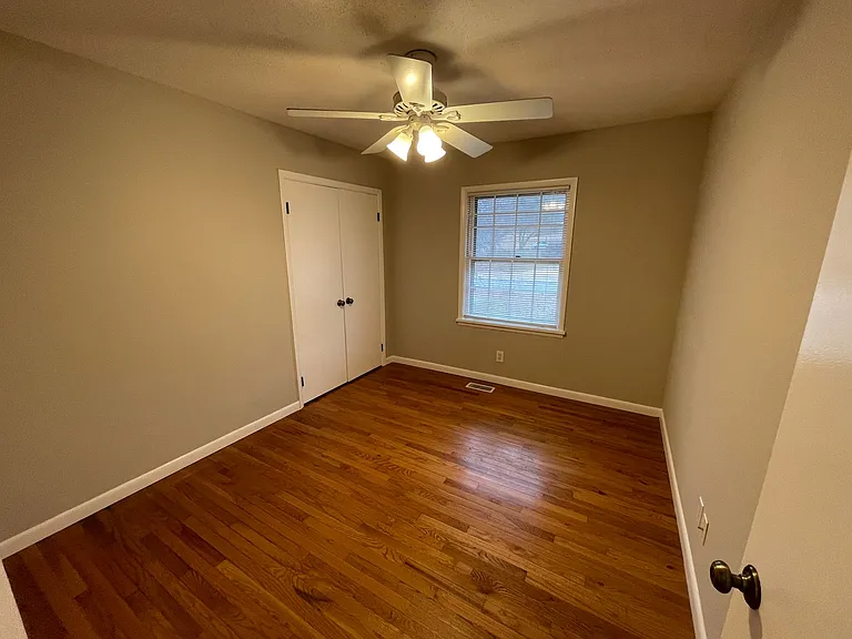 2902 Highbrook Ct — Photo 17