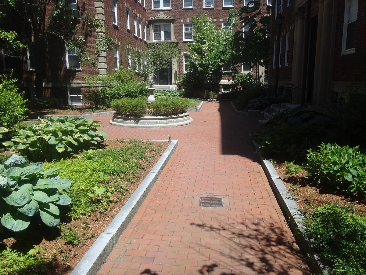 Building Photo - 25 Wendell St #1
