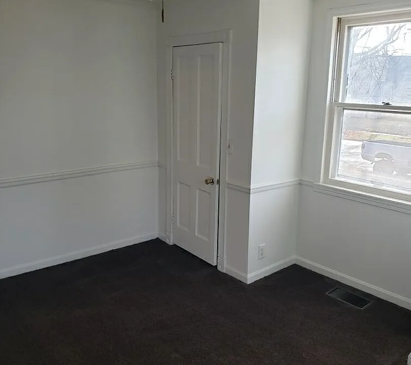 1426 W Euclid Ave