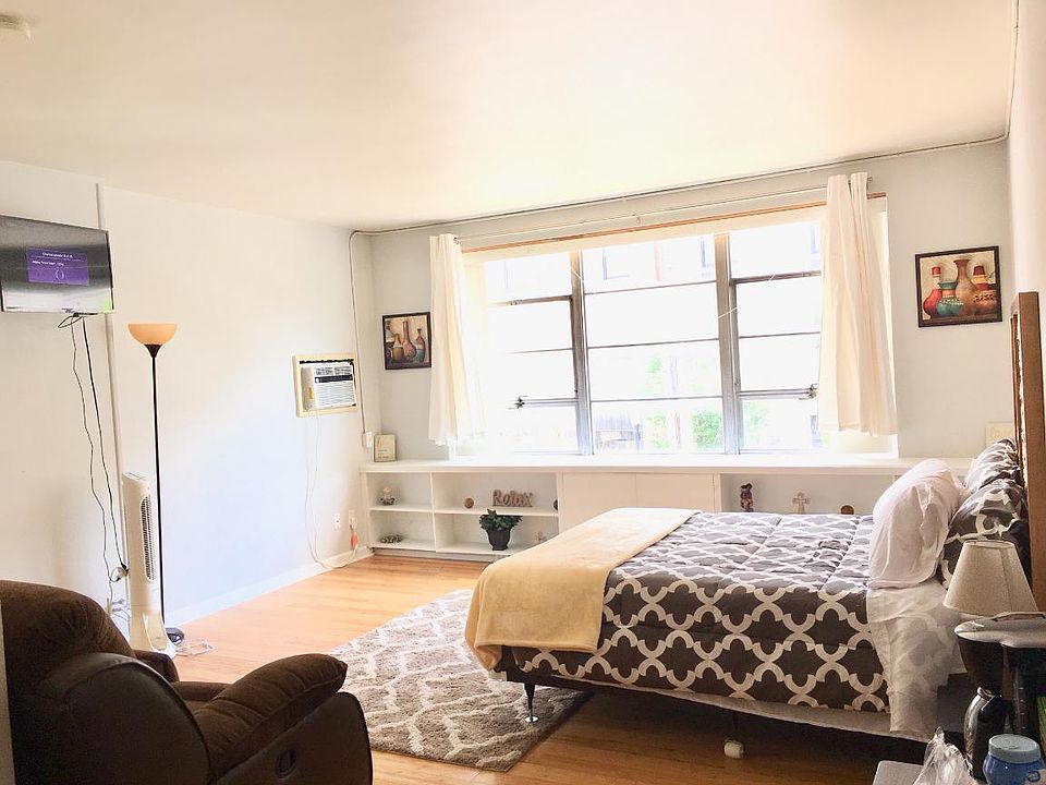 2nd image of 20 Buttles Ave #22B