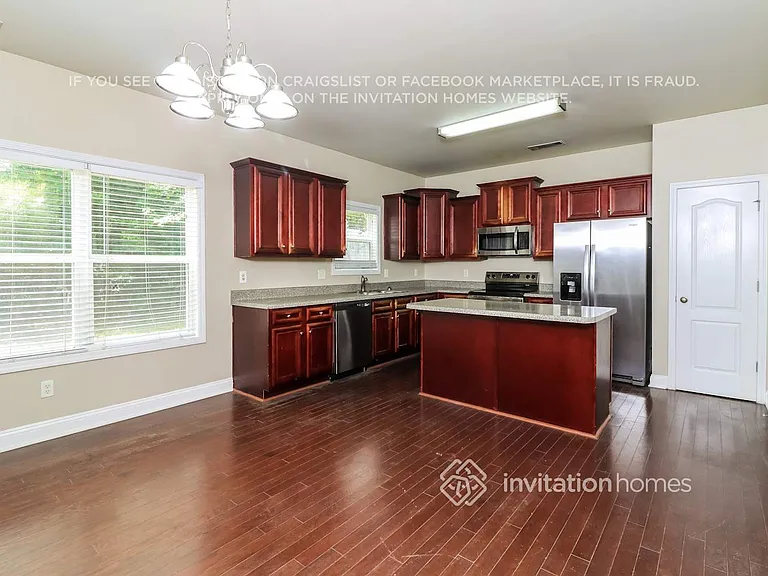 5591 Hickory Stone Dr — Photo 10