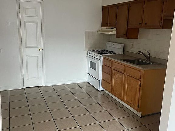 5th image of 323 Mott St #327-A