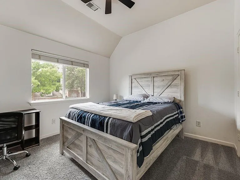 4104 Tiffany Dr — Photo 9